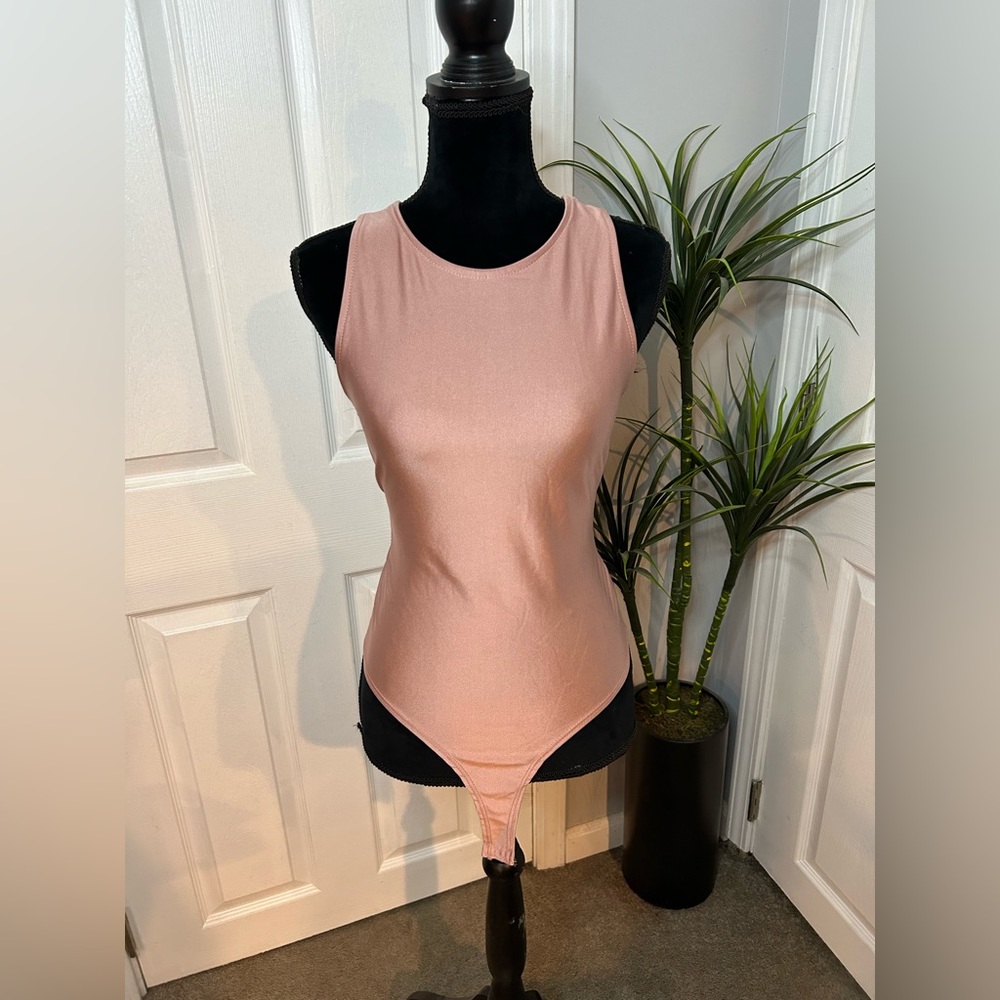 Wearever Dusty Pink Sleeveless Bodysuit Top – Size Large – Stretchy Button Snap